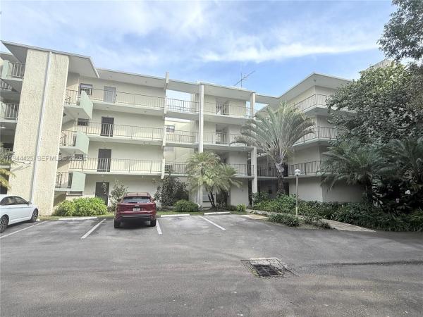 Jacaranda Villas, 8951 N New River Canal Rd #2D, Plantation, Florida 33324, image 1