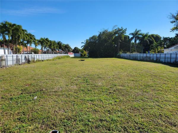 Hialeah No HOA, 3895 W 2nd Ave, Hialeah, Florida 33012, image 1
