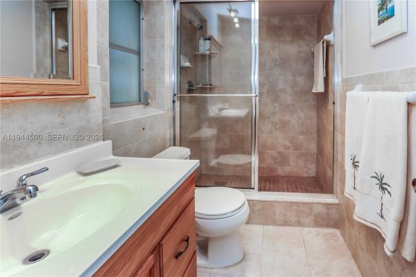 Fairways Royale, 1425 Atlantic Shores Blvd #110, Hallandale Beach, Florida 33009, image 2