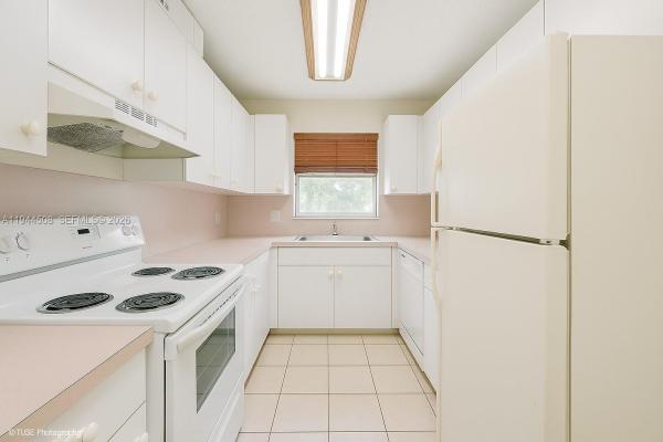 South Bay Estates, 2645 SW 28th Ct, Miami, Florida 33133, image 2