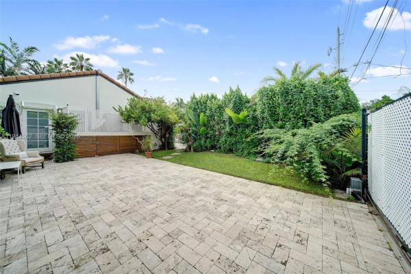 Ocean Beach, 1244 Michigan Ave, Miami Beach, Florida 33139, image 3