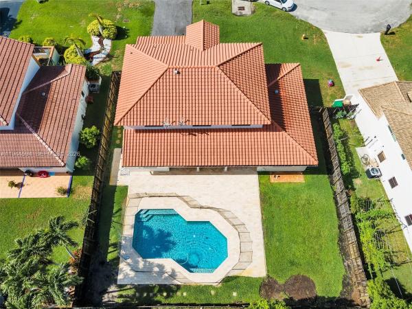 Waverly Hundred, 15835 Cotswold Ct, Davie, Florida 33331, image 3
