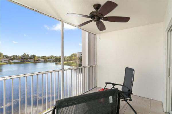 Sunrise Lakes 4, 10208 NW 24th Pl #307, Sunrise, Florida 33322, image 1