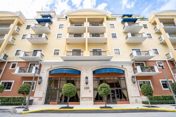 Colonnade At Dadeland, 8395 SW 73rd Ave #314, Glenvar Heights, Florida 33143, image 3