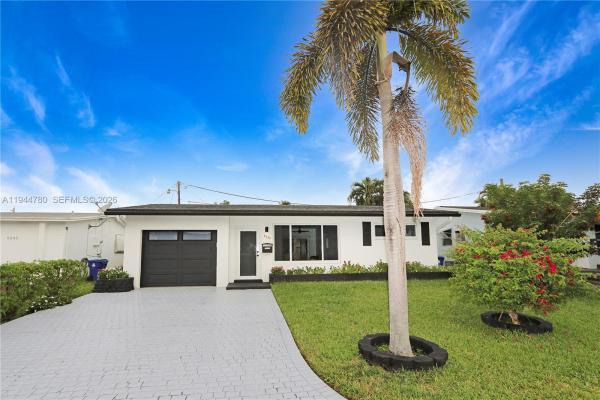 Gold Key Villas West, 8235 NW 23rd St, Sunrise, Florida 33322, image 2