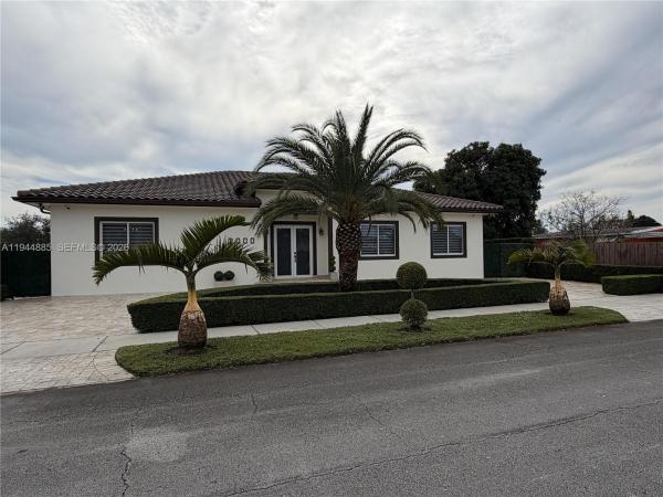 Unincorporated Dade County, Florida 33165, image 1