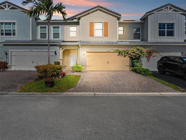 Parkview At Hillcrest, 3953 Black Olive Ln, Hollywood, Florida 33021, image 1