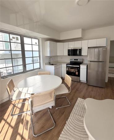 Lincoln, 1525 Euclid Ave, Miami Beach, Florida 33139, image 1