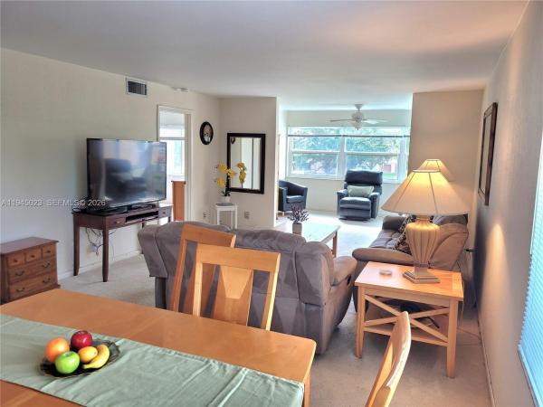 Sunrise Lakes 3, 9861 Sunrise Lakes Blvd #310, Sunrise, Florida 33322, image 1