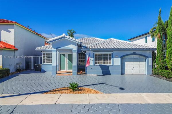 Highlands At Kendall, 9526 SW 155th Ave, The Hammocks, Florida 33196, image 1