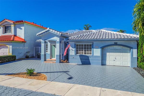 Highlands At Kendall, 9526 SW 155th Ave, The Hammocks, Florida 33196, image 2