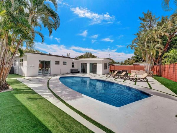 Flamingo Park, 2461 SW 16th Ct, Fort Lauderdale, Florida 33312, image 1