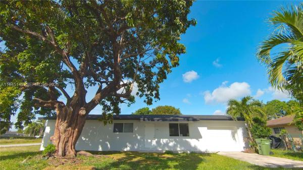 Newport, 973 NW 8th St, Homestead, Florida 33030, image 1