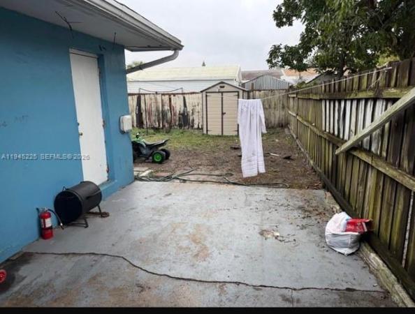 Shon Mor Estates, 19123 NW 35th Ave, Miami Gardens, Florida 33056, image 2