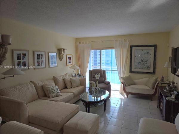 Coastal Towers, 400 Kings Point Dr #1202, Sunny Isles Beach, Florida 33160, image 2