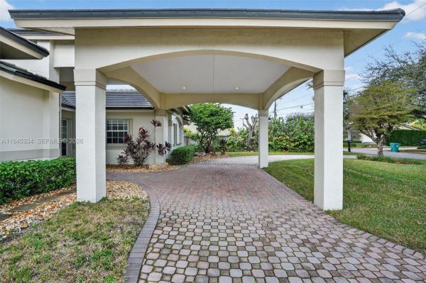 Zully, 12200 SW 100th St, The Crossings, Florida 33186, image 3