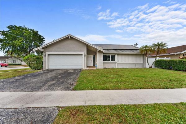Lauderdale North Park, 7527 SW 6th Ct, North Lauderdale, Florida 33068, image 2