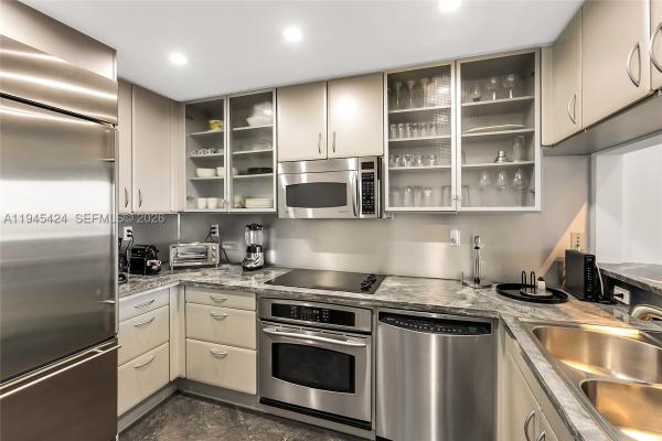 The Bentley Bay North, 540 West Ave #2311, Miami Beach, Florida 33139, image 2