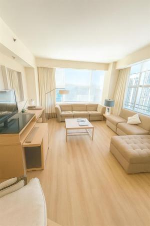 Mayfield, 1395 Brickell Ave #2701, Miami, Florida 33131, image 2