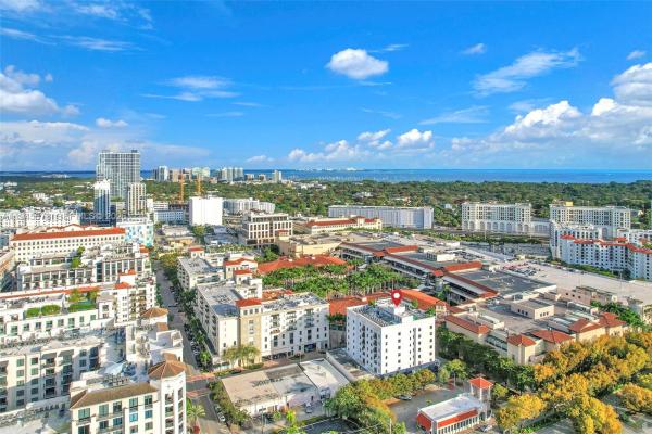 The Avenue Coral Gables, 351 San Lorenzo Ave, Coral Gables, Florida 33146, image 2