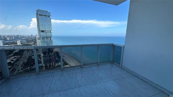 Trump Royale, 18201 Collins Ave #4902, Sunny Isles Beach, Florida 33160, image 1