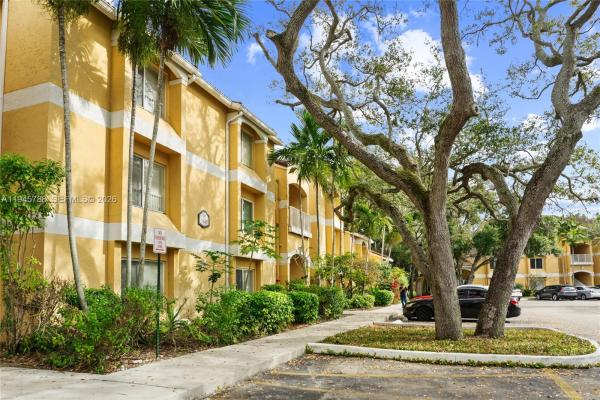 Sailboat Pointe, 2445 NW 33rd St #1416, Oakland Park, Florida 33309, image 1