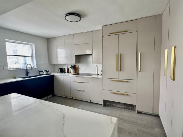 Commodore Plaza Tower, 2750 NE 183rd St #705, Aventura, Florida 33160, image 1