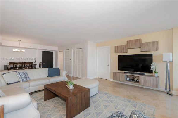 Yacht Club At Portofino, 90 Alton Rd #301, Miami Beach, Florida 33139, image 2