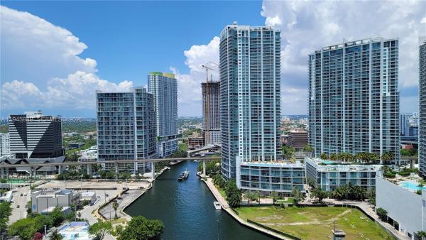 Brickell On The River North Tower, 31 SE 5th St #2711, Miami, Florida 33131, image 1