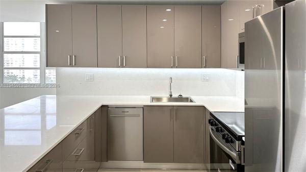 Commodore Plaza Tower, 2750 NE 183rd St #1109, Aventura, Florida 33160, image 1
