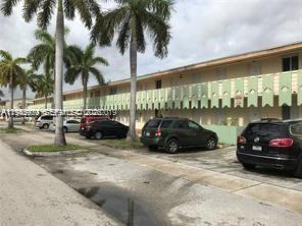 Olas Azules, 981 NE 169th St #112, North Miami Beach, Florida 33162, image 2