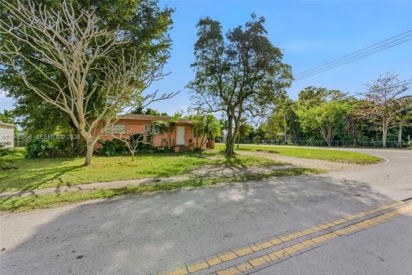 544 NW 12th St, Homestead, Florida 33030, image 3