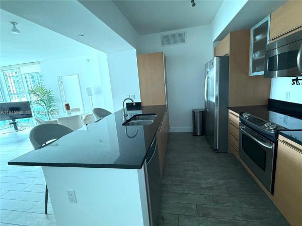 The Plaza On Brickell West, 951 Brickell Ave #1511, Miami, Florida 33131, image 2