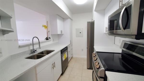 Biscayne Beach Club, 10500 SW 155th Ct #1022, The Hammocks, Florida 33196, image 3