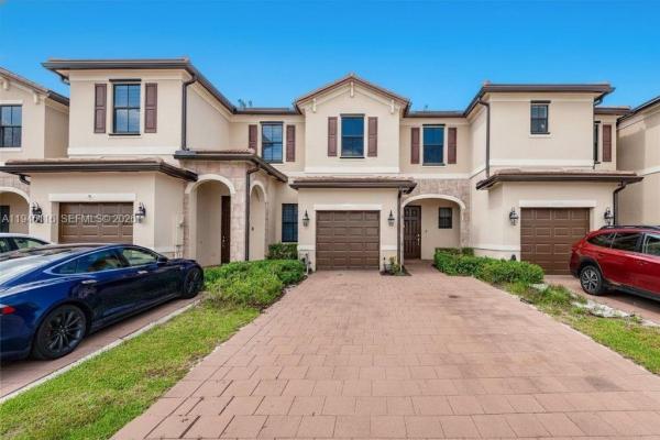 Aquabella, 3326 W 112th St, Hialeah, Florida 33018, image 1