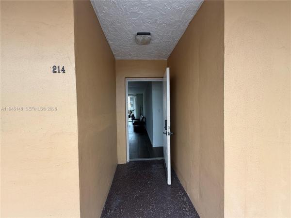 Tallwood North, 4320 Washington St #214, Hollywood, Florida 33021, image 1