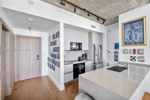 Two Midtown Miami, 3470 E Coast Ave #PH-202, Miami, Florida 33137, image 2