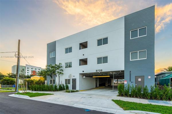 Collins Park, 3728 NW 19th Ave, Miami, Florida 33142, image 2