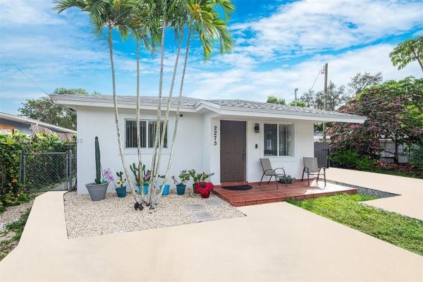 Coral Way Park, 2275 SW 61st Ave, Coral Terrace, Florida 33155, image 3