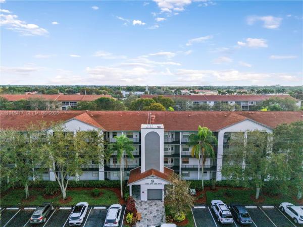 Cambridge At Century Village, 1351 SW 125th Ave #203S, Pembroke Pines, Florida 33027, image 2