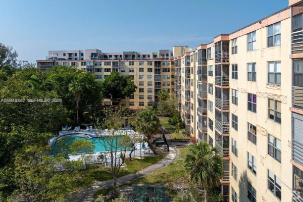 17890 W Dixie Hwy #302, Unincorporated Dade County, Florida 33160, image 1