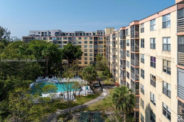 Greynolds Park Club, 17890 W Dixie Hwy #302, Ojus, Florida 33160, image 1