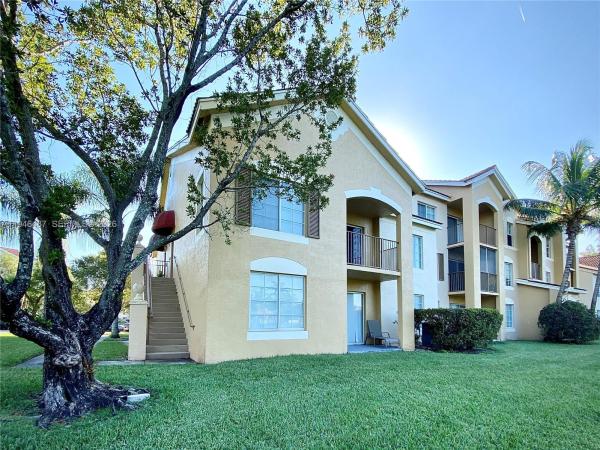 Emerald Isle At Laguna Lakes, 4171 San Marino Blvd #208, West Palm Beach, Florida 33409, image 1