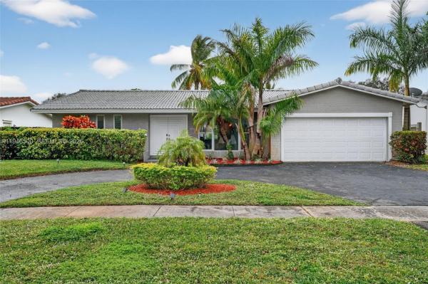 Hollywood Hills, 4710 Grant St, Hollywood, Florida 33021, image 2