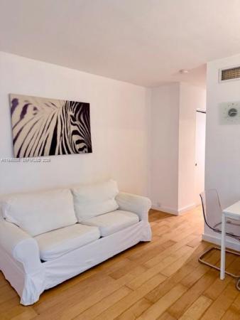 Roosevelt House Ocean Beach, 945 Meridian Ave #3, Miami Beach, Florida 33139, image 1