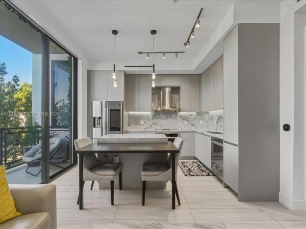 Ten30 South Beach, 1030 15th St #213, Miami Beach, Florida 33139, image 1