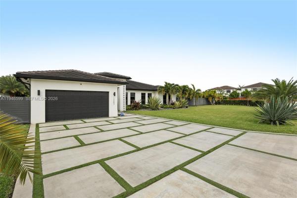 Southern Cove, 13203 SW 228th St, Goulds, Florida 33170, image 2