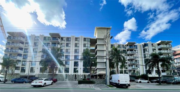 Guildford, 9800 W Bay Harbor Dr #404, Bay Harbor Islands, Florida 33154, image 1