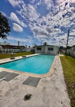 Coral Terrace Residential, 7215 SW 23rd St, Coral Terrace, Florida 33155, image 2