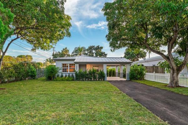 Fulford By The Sea, 1880 NE 180th St, North Miami Beach, Florida 33162, image 1